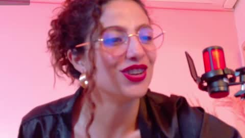 Angel online show from March 4, 2025, 9:32 pm