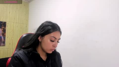 Snapshot of angell_cooper8 chatting on May 2, 2026, 12:21 pm Angell cooper8 online show from May 2, 2026, 12:21 pm
