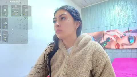 Snapshot of angell_cooper8 chatting on July 21, 2026, 12:18 pm Angell cooper8 online show from July 21, 2026, 12:18 pm