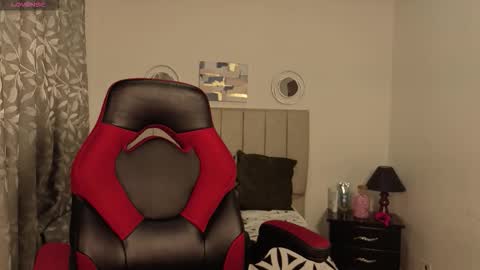  ANGELA ISABELLA  online show from February 9, 2026, 4:44 pm