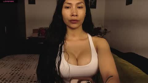 Snapshot of angellaisabella chatting on May 12, 2026, 9:12 pm ANGELA ISABELLA online show from May 12, 2026, 9:12 pm