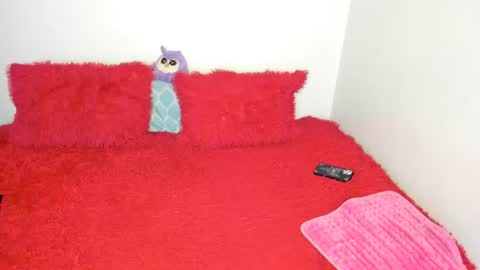 Snapshot of angellaveyparsons chatting on March 4, 2026, 2:56 pm Angel Lavey-Parsons online show from March 4, 2026, 2:56 pm