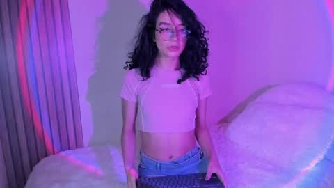 Angellike online show from May 27, 2026, 9:39 am