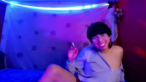 Snapshot of angellonfire chatting on December 2, 2024, 10:50 am Angel  online show from December 2, 2024, 10:50 am