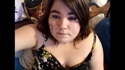 Snapshot of angellove417316 chatting on February 13, 2025, 8:59 am angellove417316 online show from February 13, 2025, 8:59 am