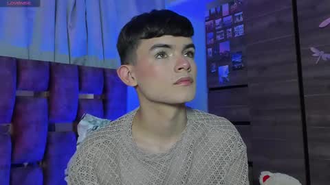 Angelo I work from home this is my room  online show from February 13, 2025, 5:48 am