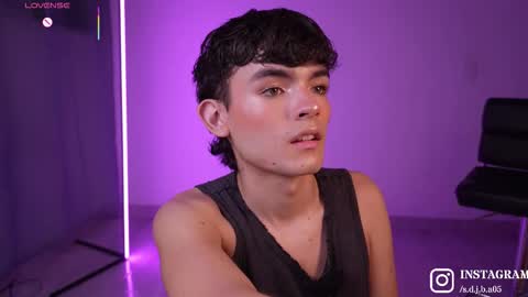 Angelo I work from home this is my room  online show from March 20, 2026, 3:33 am