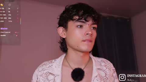 Angelo I work from home this is my room  online show from April 19, 2026, 1:38 am