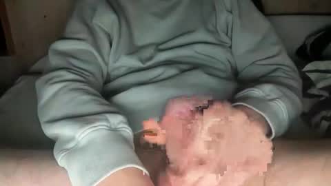 Snapshot of angelow2000 chatting on November 13, 2025, 1:37 am Angelow online show from November 13, 2025, 1:37 am