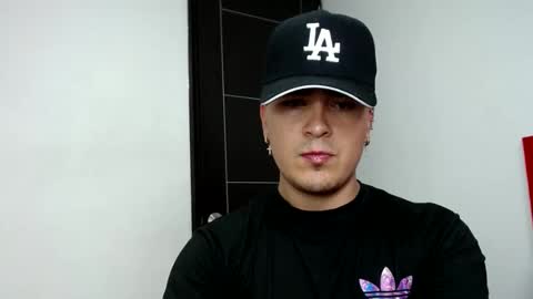 Snapshot of angels_0001 chatting on December 17, 2024, 3:39 pm angels_0001 online show from December 17, 2024, 3:39 pm