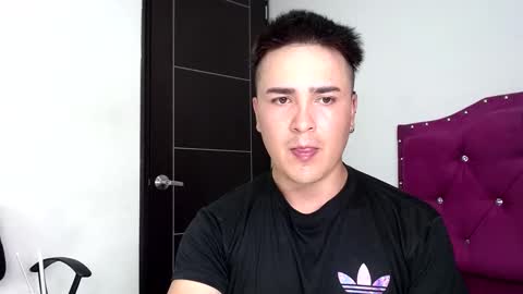 Snapshot of angels_0001 chatting on March 11, 2025, 3:56 pm angels_0001 online show from March 11, 2025, 3:56 pm