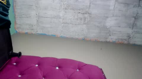 angels_0001 online show from November 25, 2025, 5:07 am