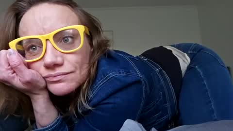 Snapshot of angelvanderpool71 chatting on December 30, 2024, 10:45 pm angelvanderpool71 online show from December 30, 2024, 10:45 pm