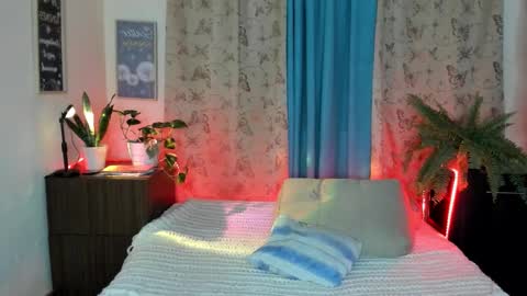 angelwhitte online show from November 21, 2025, 11:25 pm