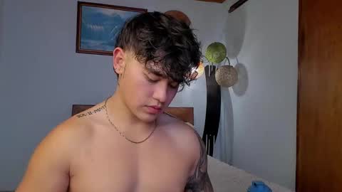 Snapshot of angelx_fox chatting on February 17, 2025, 1:04 am Angel Fox online show from February 17, 2025, 1:04 am