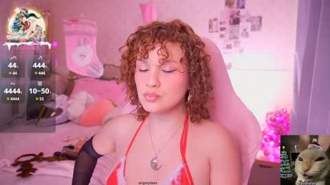 Snapshot of angelytaxx chatting on December 8, 2024, 9:24 am Angel online show from December 8, 2024, 9:24 am