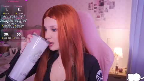 Snapshot of angelytaxx chatting on February 23, 2025, 11:33 am Angel online show from February 23, 2025, 11:33 am