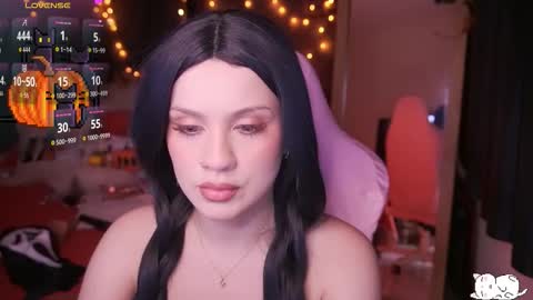 Snapshot of angelytaxx chatting on October 20, 2025, 7:20 am Angel online show from October 20, 2025, 7:20 am