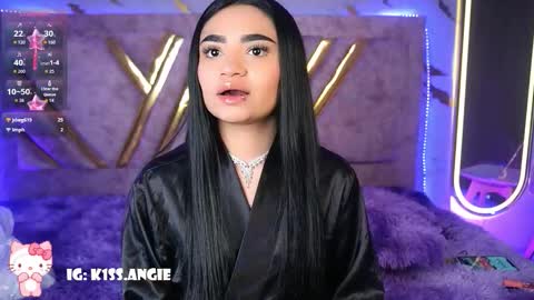 Angie online show from October 16, 2025, 3:18 am