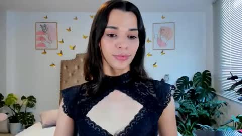 Anabella online show from April 20, 2026, 3:26 pm