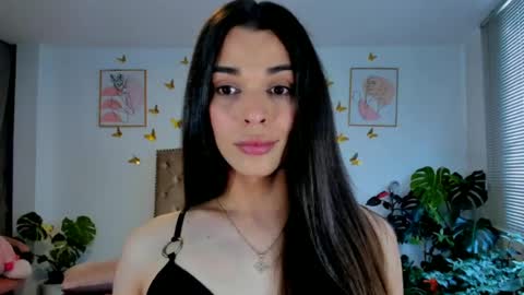 Anabella online show from August 5, 2026, 5:27 pm
