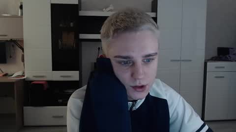 Snapshot of angryzan chatting on February 19, 2025, 6:44 am vodka online show from February 19, 2025, 6:44 am