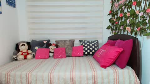 laura  online show from February 7, 2026, 12:58 am