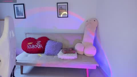 Snapshot of aniie_pink18 chatting on May 30, 2026, 1:30 pm Maria online show from May 30, 2026, 1:30 pm