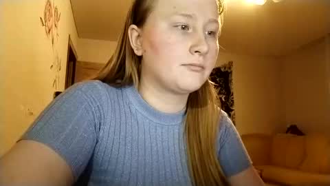 Snapshot of anika_lipps chatting on October 2, 2025, 6:59 pm Anika online show from October 2, 2025, 6:59 pm