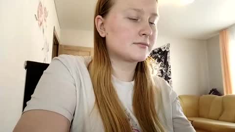 Snapshot of anika_lipps chatting on October 5, 2025, 6:23 am Anika online show from October 5, 2025, 6:23 am