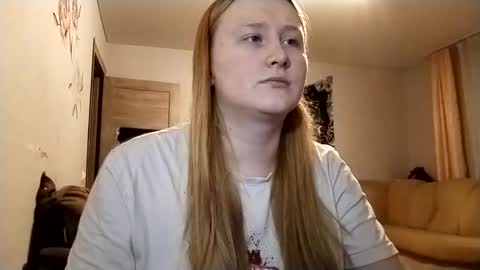 Snapshot of anika_lipps chatting on October 5, 2025, 9:24 pm Anika online show from October 5, 2025, 9:24 pm