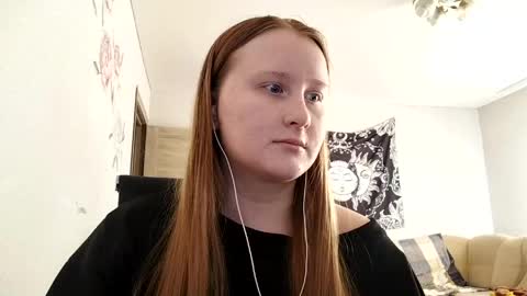 Snapshot of anika_lipps chatting on April 21, 2026, 3:50 pm Anika online show from April 21, 2026, 3:50 pm