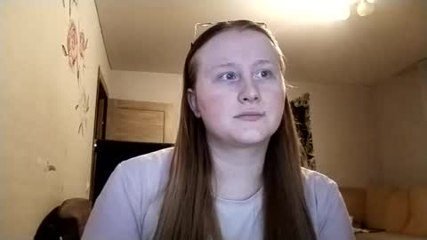 Snapshot of anika_lipps chatting on May 2, 2026, 12:04 am Anika online show from May 2, 2026, 12:04 am