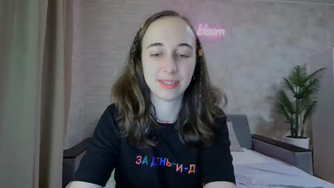 anikabloom online show from February 7, 2025, 8:31 pm