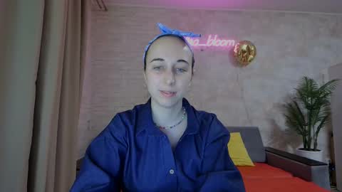 anikabloom online show from February 26, 2025, 9:16 pm