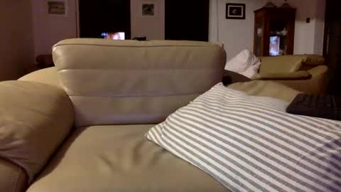 animal_michael online show from December 31, 2024, 8:34 pm