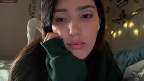 Snapshot of anisa_sweet chatting on April 21, 2026, 12:11 pm Anisa Moan from LovenseWet from Tip MenuOpen for Private online show from April 21, 2026, 12:11 pm