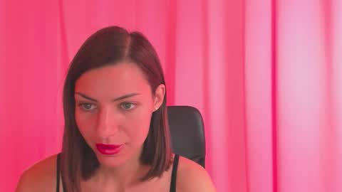 Anni online show from September 12, 2025, 5:29 am