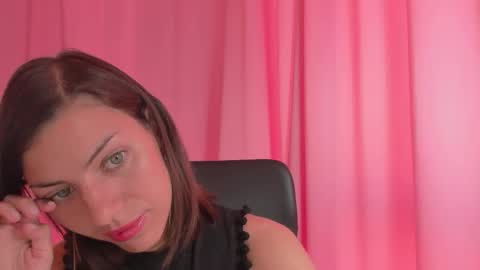 Anni online show from September 23, 2025, 5:43 am