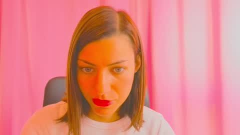 Anni online show from September 29, 2025, 5:34 am