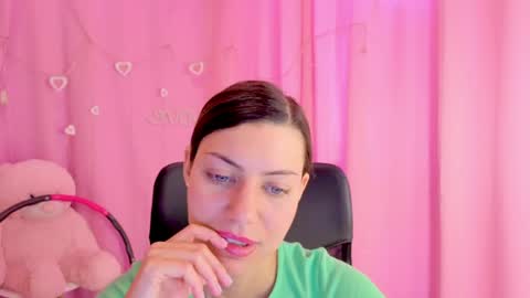 Snapshot of aniskyy chatting on May 7, 2026, 6:19 am Anni online show from May 7, 2026, 6:19 am