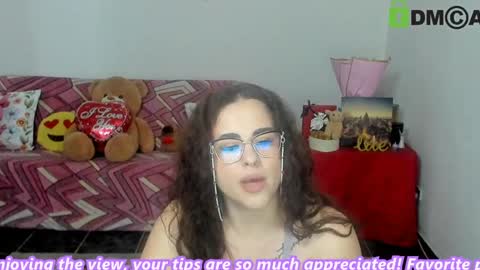 AnissyaX online show from April 15, 2026, 2:51 am