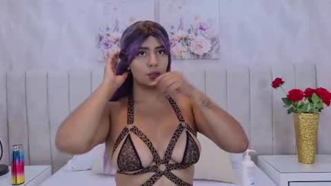 Dania Lpez online show from August 4, 2026, 12:19 pm