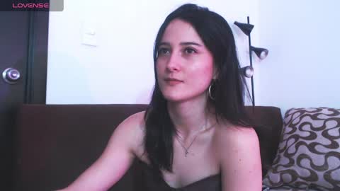 Anitafoxx online show from April 16, 2026, 9:39 pm