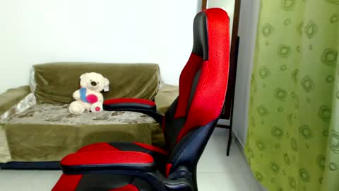 Snapshot of anitazarova chatting on January 12, 2025, 10:33 pm Anita Zarova online show from January 12, 2025, 10:33 pm