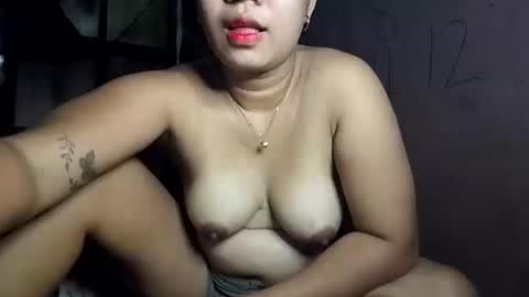 anivia15 online show from November 6, 2025, 1:17 am