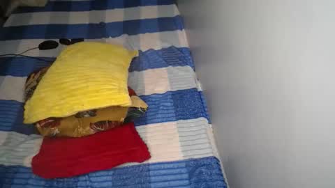 aniz65 online show from December 21, 2025, 3:24 am