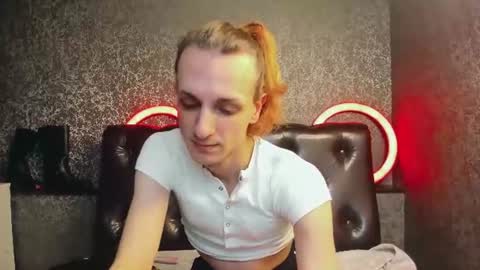Angel online show from June 25, 2026, 6:23 pm