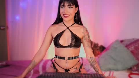 Snapshot of ann_miller444 chatting on January 10, 2025, 6:49 pm Angela independent model online show from January 10, 2025, 6:49 pm