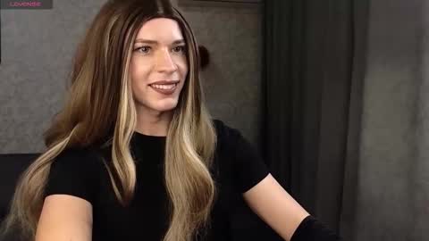 Anna online show from March 29, 2026, 5:02 pm